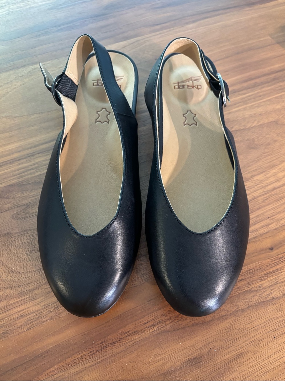 Dansko Women’s Black Leather Lea Slingback Flats NWOT